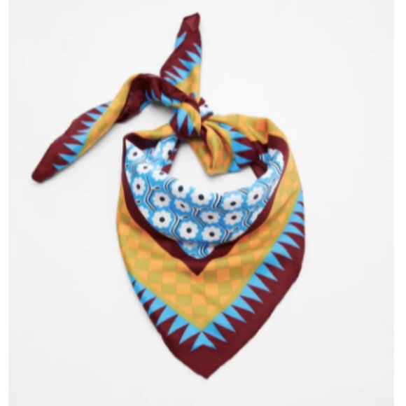Zara printed scarf 27.6" x 27.6″ - Picture 2 of 3